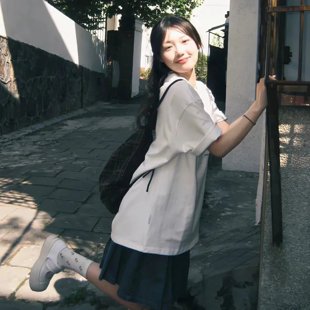 榆木湖边的房子